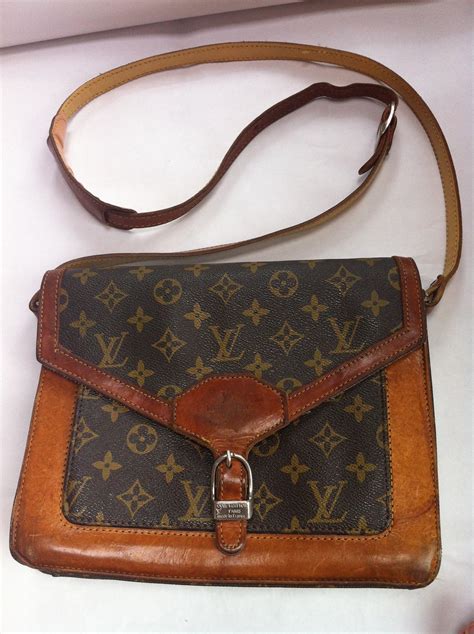 lv vintage crossbody bag|older style louis vuitton bags.